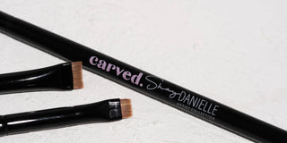 Brow brushes for outlining permanent makeup 