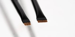 Carved brow brushes for outlining brows and lips